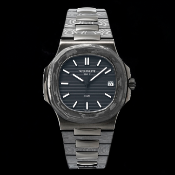DIW공장 파텍필립 노틸러스 블랙 다이얼 카본 커스텀 5711