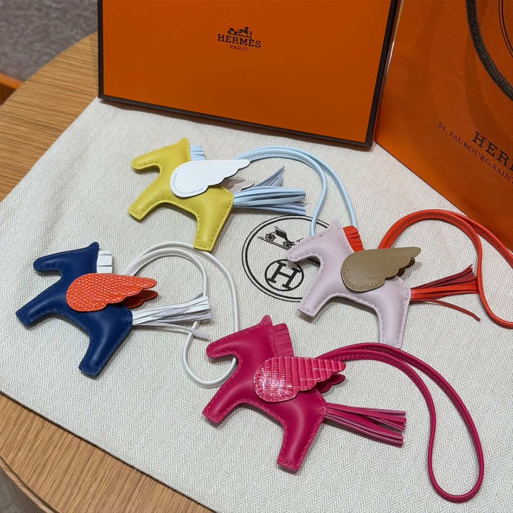 올수공 에르메스 키링 로데오 페가수스 크레 PM 백참 가방 장식 H083010CACX
