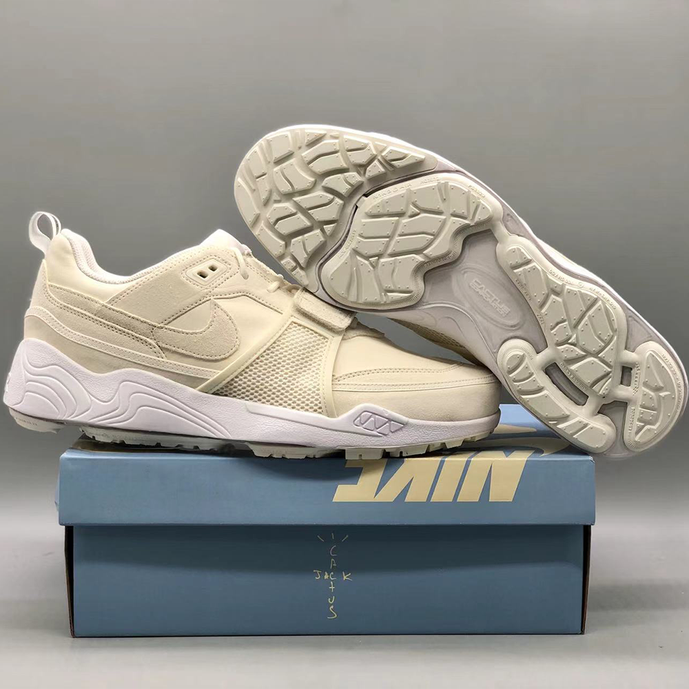 트래비스스캇 x 나이키 샤카돈 바로크 화이트