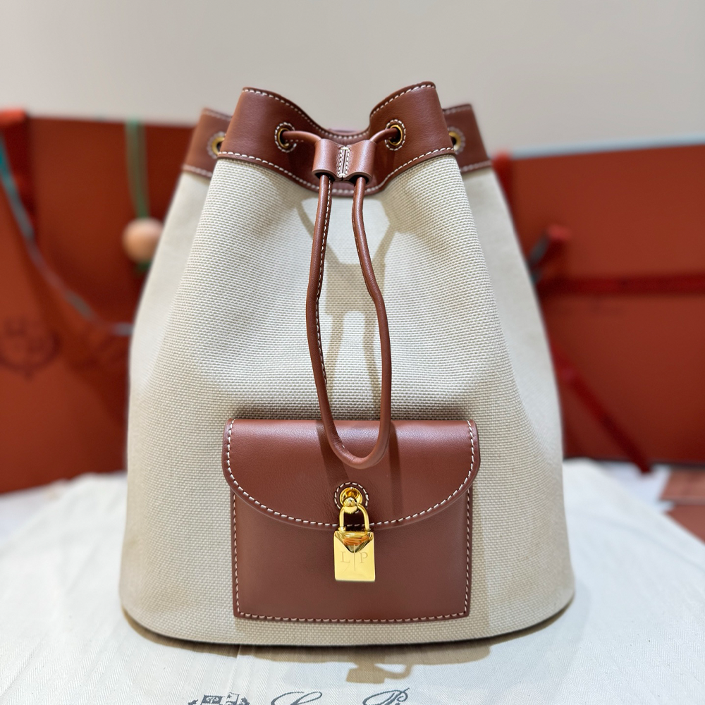 로로피아나 엑스트라 드로스트링 백팩 L27 캔버스 & 브라운 금장