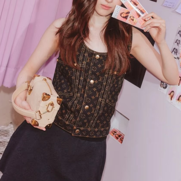 루이비통 모노그램 데님 버튼 프런트 탑