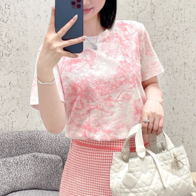 디올 티셔츠 화이트 코튼 린넨 저지 & 은방울꽃 그린 Toile de Jouy Sauvage 모티브