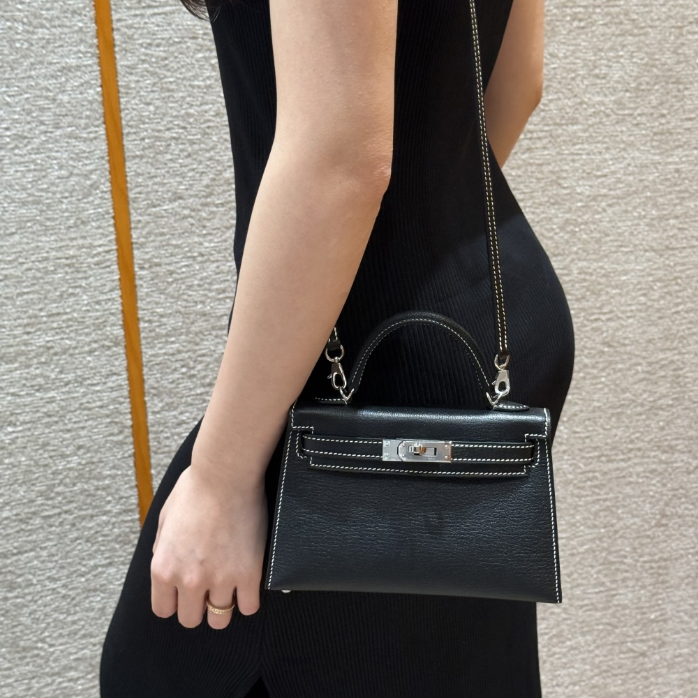 올수공 에르메스 미니 켈리 Noir & Rouge H 쉐브르 가죽 실버 하드웨어