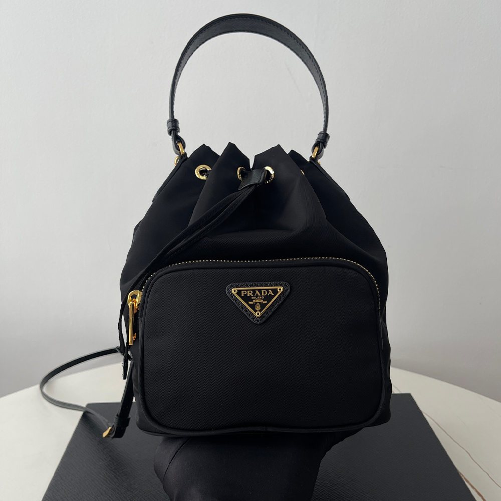 프라다 벨라 듀엣 리나일론 버킷백 1BH038